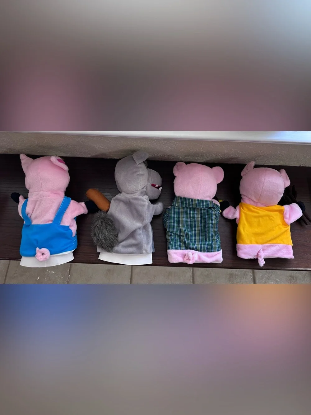 Lakeshore Plush Hand Puppet Set - The 3 Little Pigs